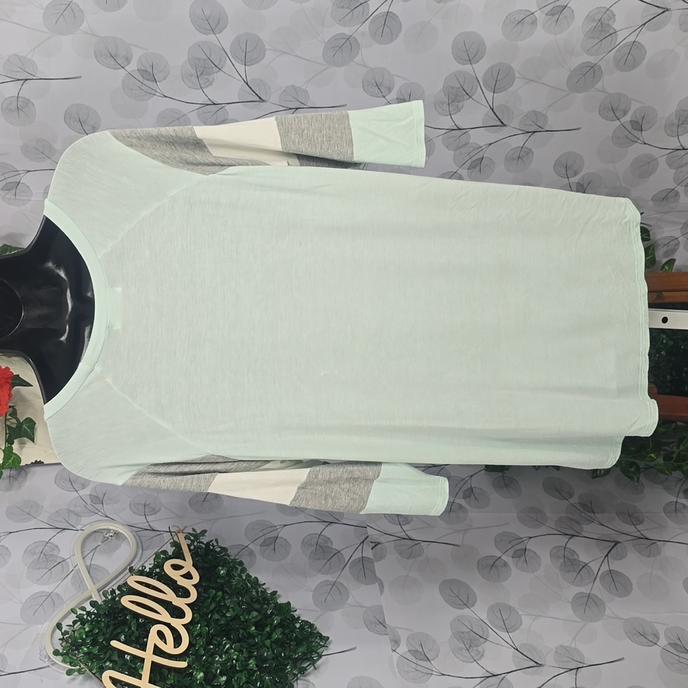 maurices 24/7 Colorblock Raglan Top | Mint & Grey | Large - Picture 8 of 10